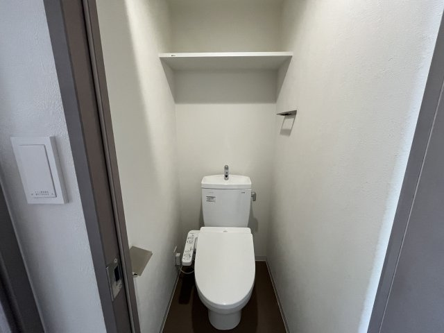 アドバンス大阪リーヴァのトイレ|イメージとして同建物他部屋を表示しています