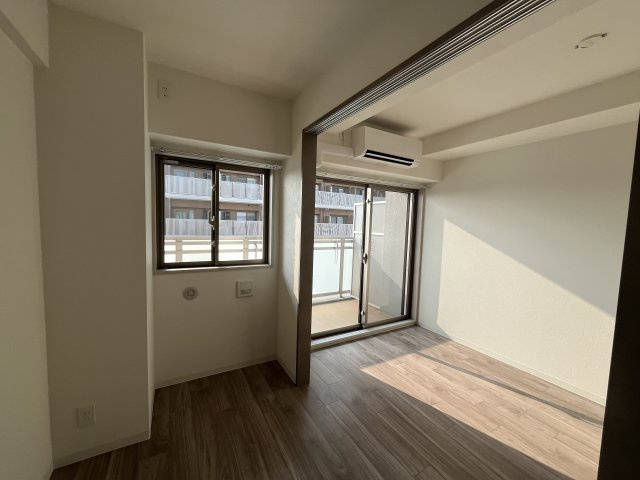アドバンス大阪リーヴァの洋室|イメージとして同建物他部屋を表示しています