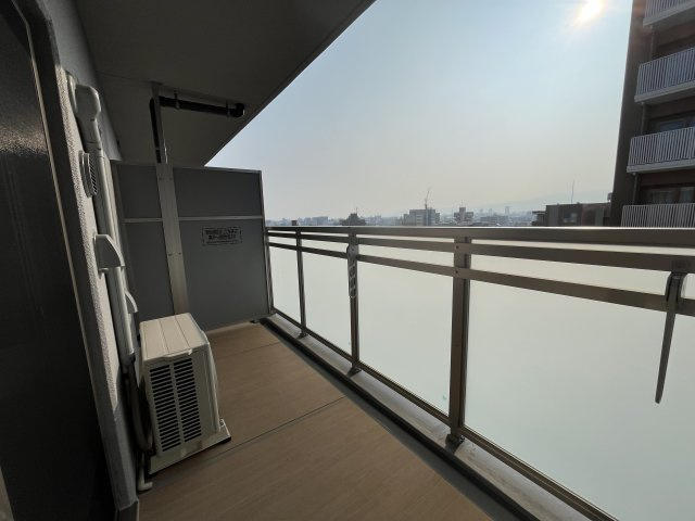 アドバンス大阪リーヴァのバルコニー|イメージとして同建物他部屋を表示しています