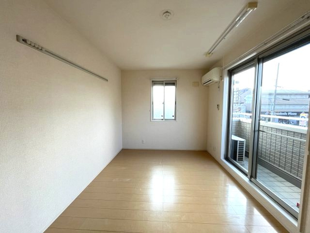 ウェルフラットの居間・リビング|イメージとして同建物他部屋を表示しています