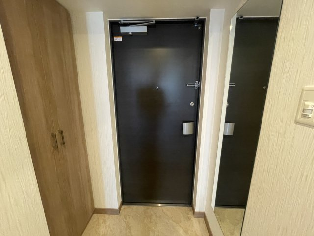 プレジオ永和ASIANの玄関