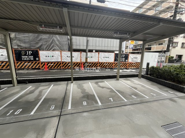 S-RESIDENCE布施aventraの駐車場