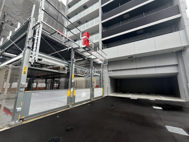 S-RESIDENCE布施aventraの駐車場