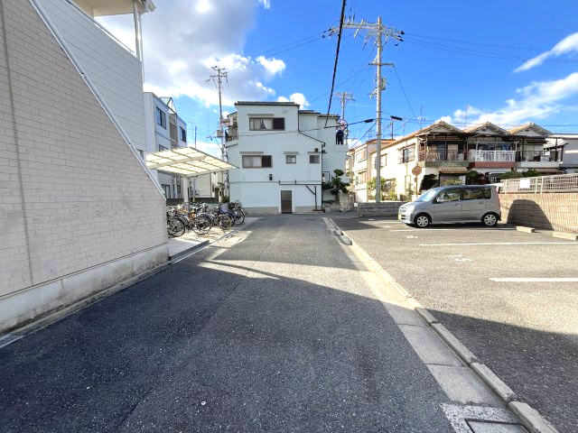 レオパレスさんわ大和田第5の駐車場