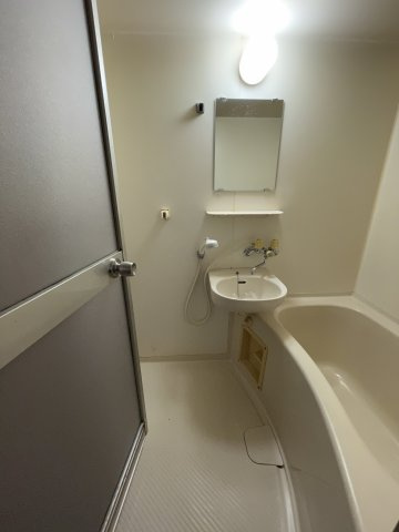 サニーハイツ根上の浴室|イメージとして同建物他部屋を表示しています