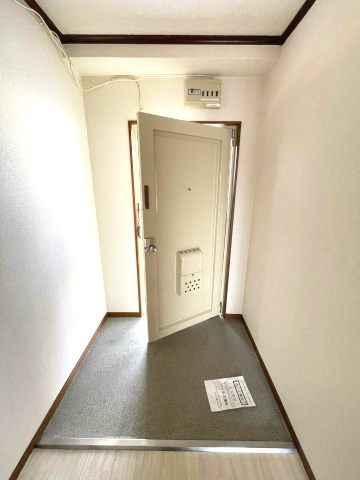 グリーンプラザの玄関|(参考)同物件他部屋のお写真です