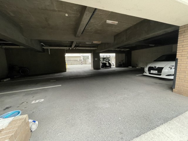 グレーシィ門真の駐車場