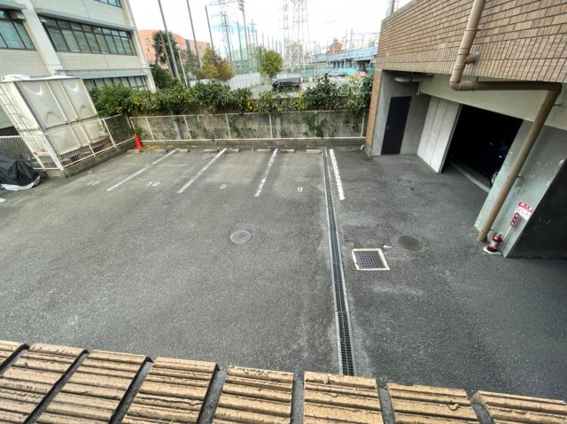 グレーシィ門真の駐車場