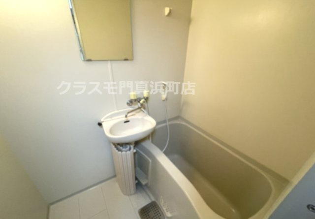 メリックビルの浴室|(参考)同マンション他部屋の写真