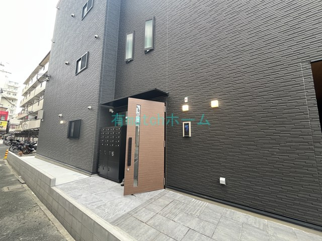 LIX大和田駅前のエントランス