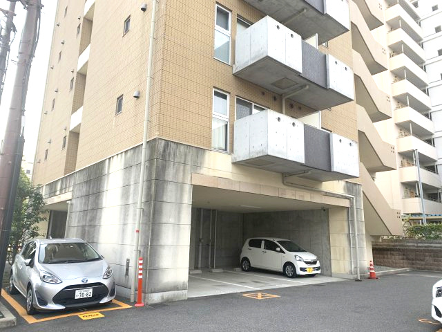 ドリームネオポリス桜ノ宮の駐車場