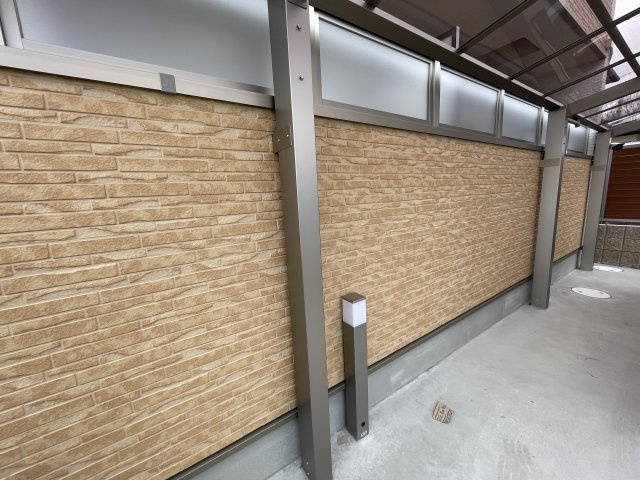 クリエオーレ一津屋Ⅰの駐車場
