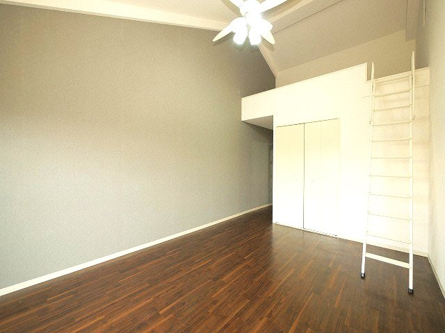 グランドライフ北之坊の内装|イメージとして同建物他部屋を表示しています