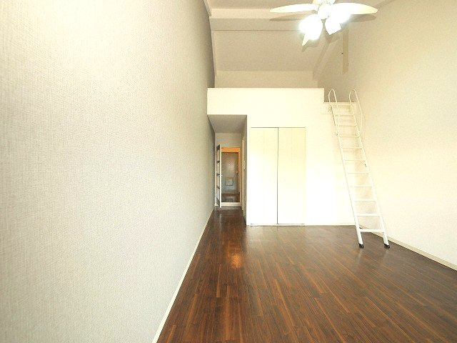 グランドライフ北之坊の内装|イメージとして同建物他部屋を表示しています