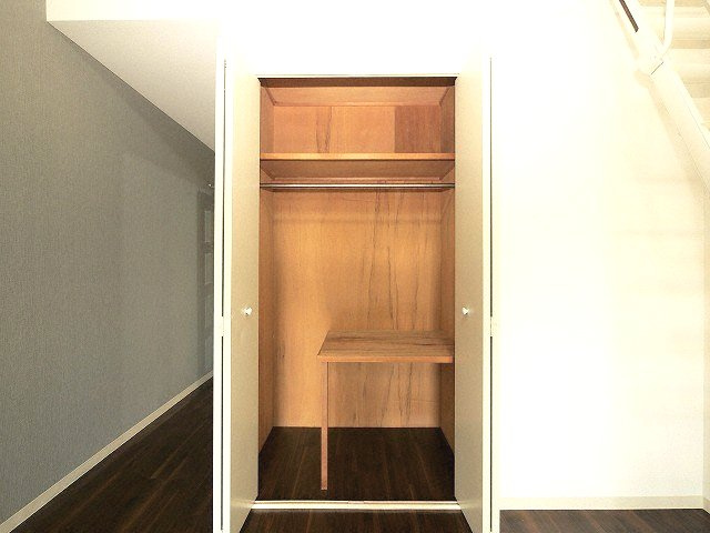 グランドライフ北之坊の収納|イメージとして同建物他部屋を表示しています