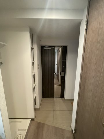 ラグゼナKADOMA の玄関