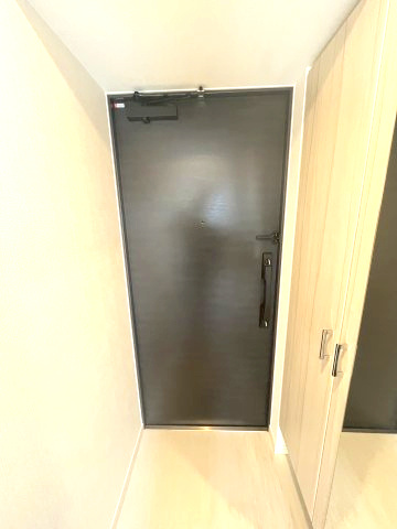 S-RESIDENCE都島Elegantの玄関