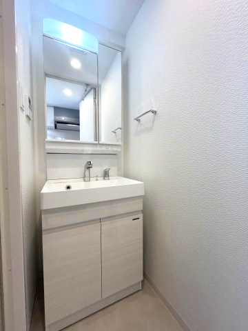 S-RESIDENCE都島Elegantの独立洗面台