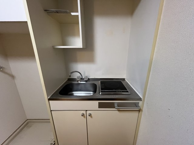 レオパレス三ツ島Ⅱのキッチン