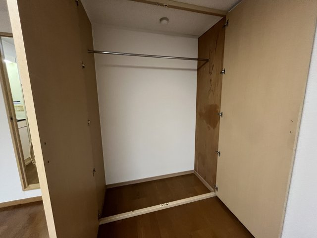 レオパレス三ツ島Ⅱの収納