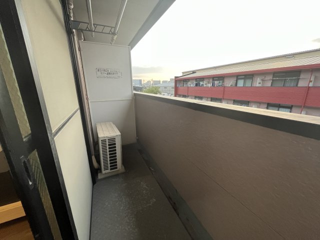 レオパレス三ツ島Ⅱのバルコニー