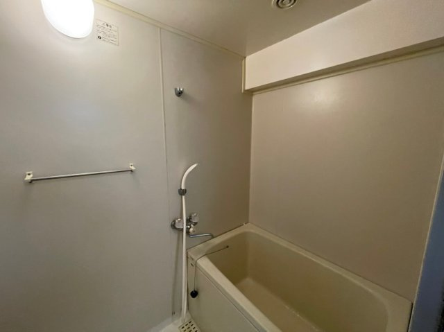 グレイシィーK・Yの浴室|(参考)同マンション別間取り他部屋の写真（間取り図が正）