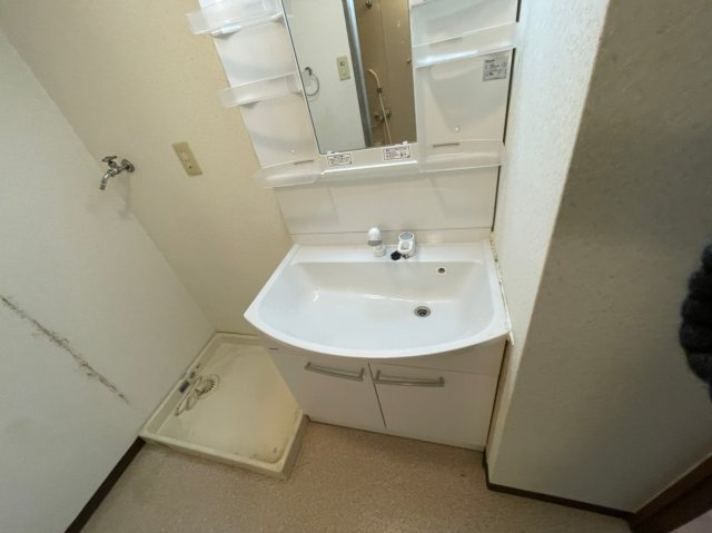 グレイシィーK・Yの洗面所|(参考)同マンション別間取り他部屋の写真（間取り図が正）