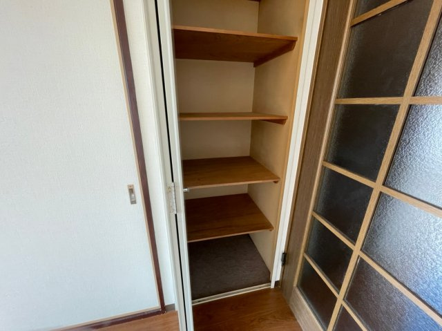 グレイシィーK・Yの収納|(参考)同マンション別間取り他部屋の写真（間取り図が正）