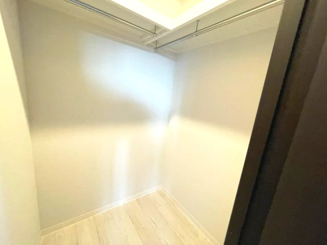 サムティ京橋Clearの収納|同間取り反転タイプを表示しています