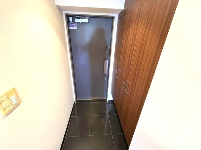 レジディア都島Ⅰの玄関