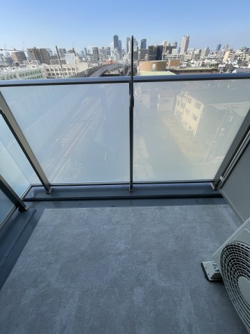スプランディッド京橋EASTのバルコニー