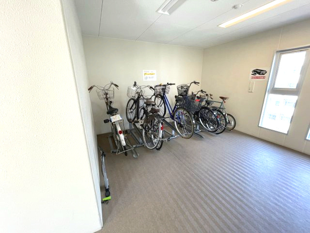 スプランディッド新大阪キDUEの駐車場