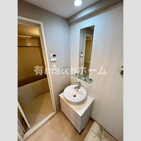 S-RESIDENCE新大阪駅前の独立洗面台