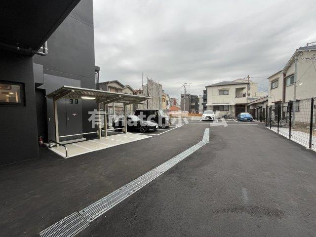 ワールドアイオオサカウエストゲートの駐車場
