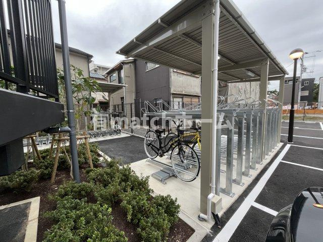 ワールドアイ大阪West Gateの駐車場