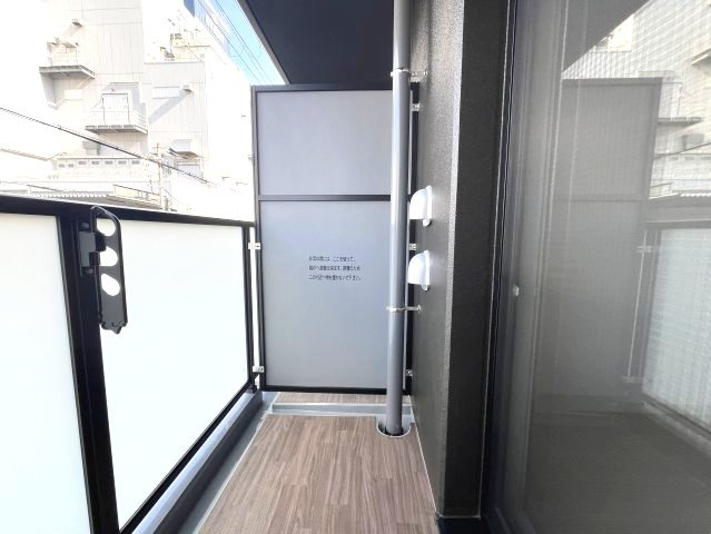 Mv.fm大阪放出IIのバルコニー