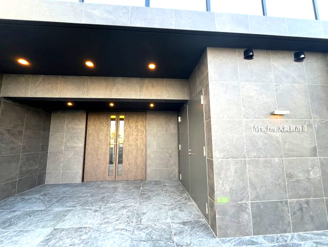 Mv.fm大阪放出IIのエントランス