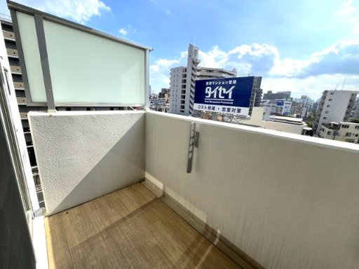 W.O.B.KYOBASHIのバルコニー