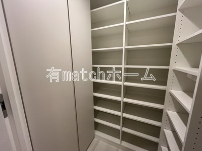 プレステージレジデンス白金台の収納|便利な収納スペースです