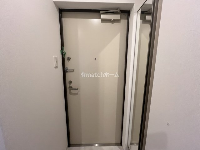 ART Tennoujiの玄関