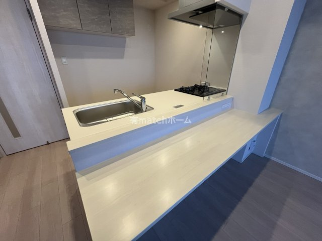 スプランディッド大阪NAMBA　LINEのキッチン