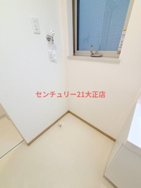 鶴町3丁目貸家の洗面所