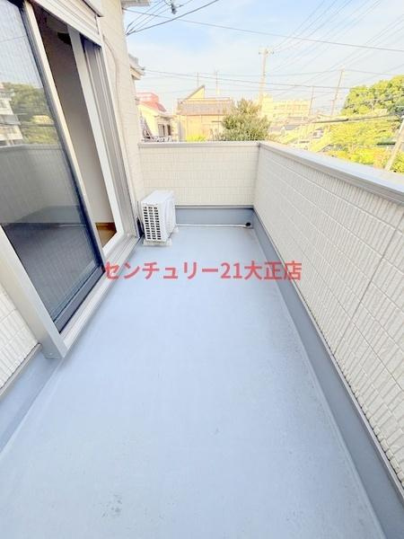 鶴町3丁目貸家のバルコニー