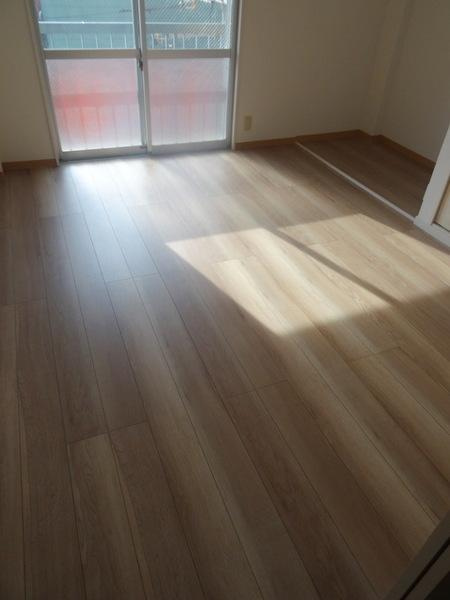 千島マンションの洋室|★フローリングも綺麗です★
