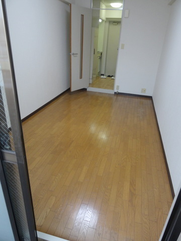 サンパレス大正の子供部屋|★明るい室内！★