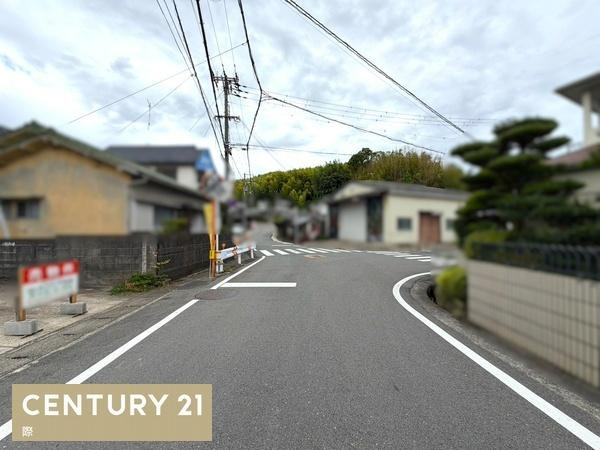 和歌山市口須佐　中古戸建の前面道路含む現地写真