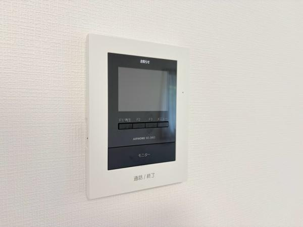 藤沢市片瀬山５丁目の中古一戸建の内装