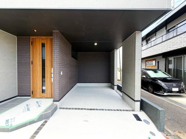 横浜市金沢区富岡東１丁目の新築一戸建の駐車場