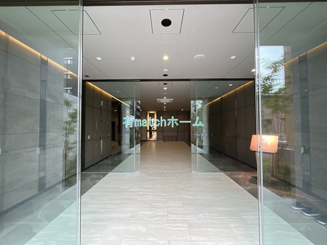 スプランディッド難波Ⅶのエントランス