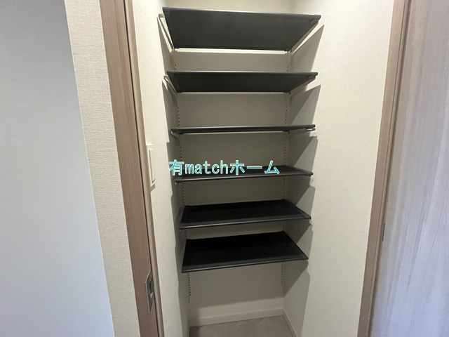スプランディッド難波Ⅶの収納